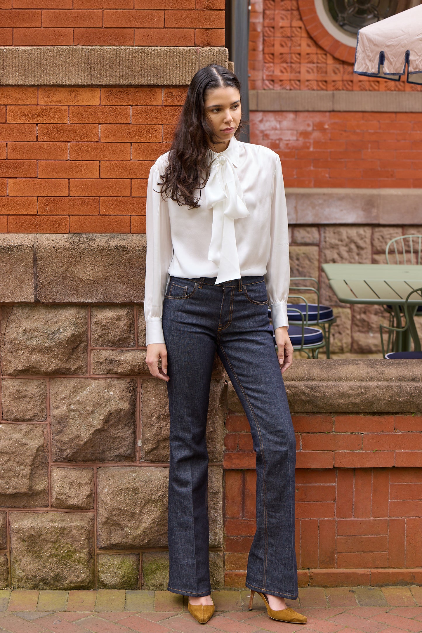 Artemis Low Rise Bootcut 110