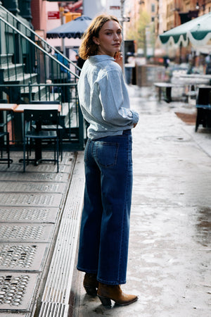 EOS Wide Cropped Leg 107